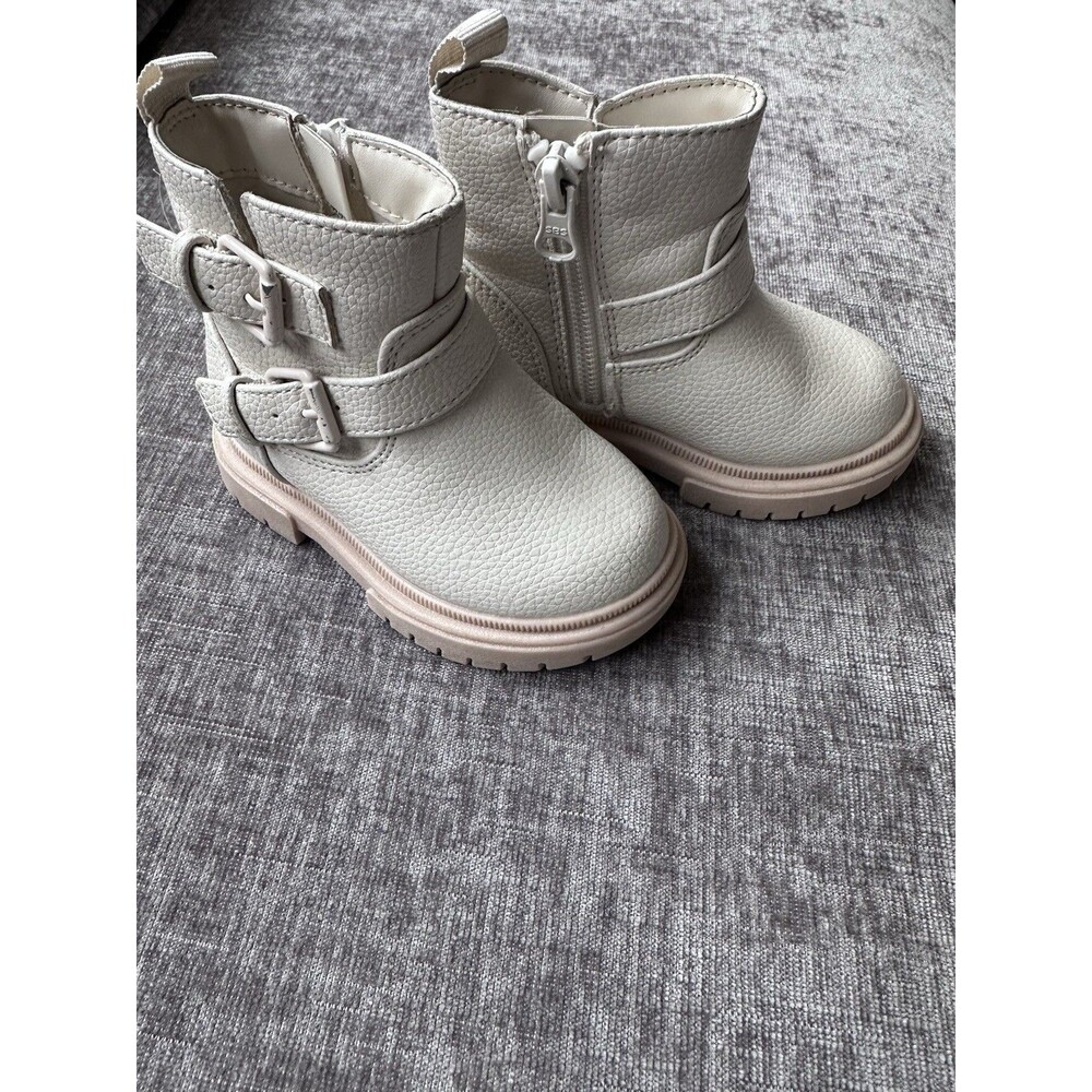 Cat & Jack Girls Ivory Ankle Bootie Buckle Zip Size 5